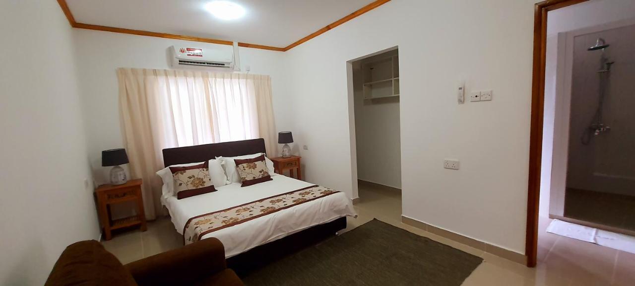 Le Chant De Merle Self -Catering Studios And Apartments Mahé Zewnętrze zdjęcie